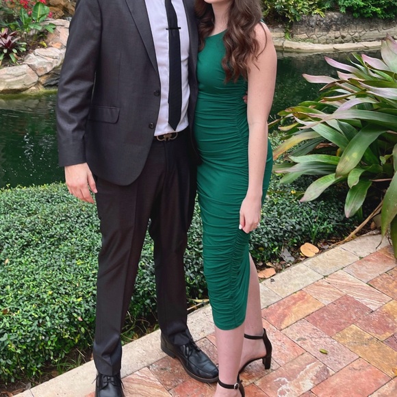 Lulus Total Appeal Hunter Green Ruched One Shoulder Midi Dress - Picture 5 of 5